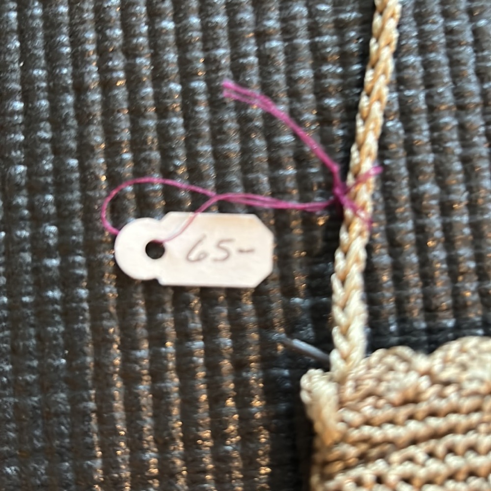 Purse - Picture 2 of 4